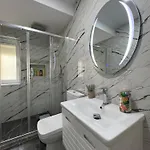 Downtown Deluxe Apartamento Shkodër