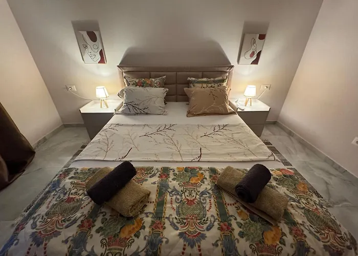 Downtown Deluxe * Shkodër